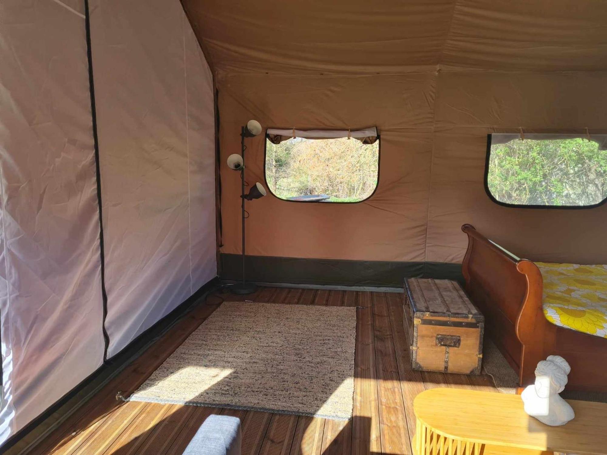 Camping De La Touche Ligueil Esterno foto