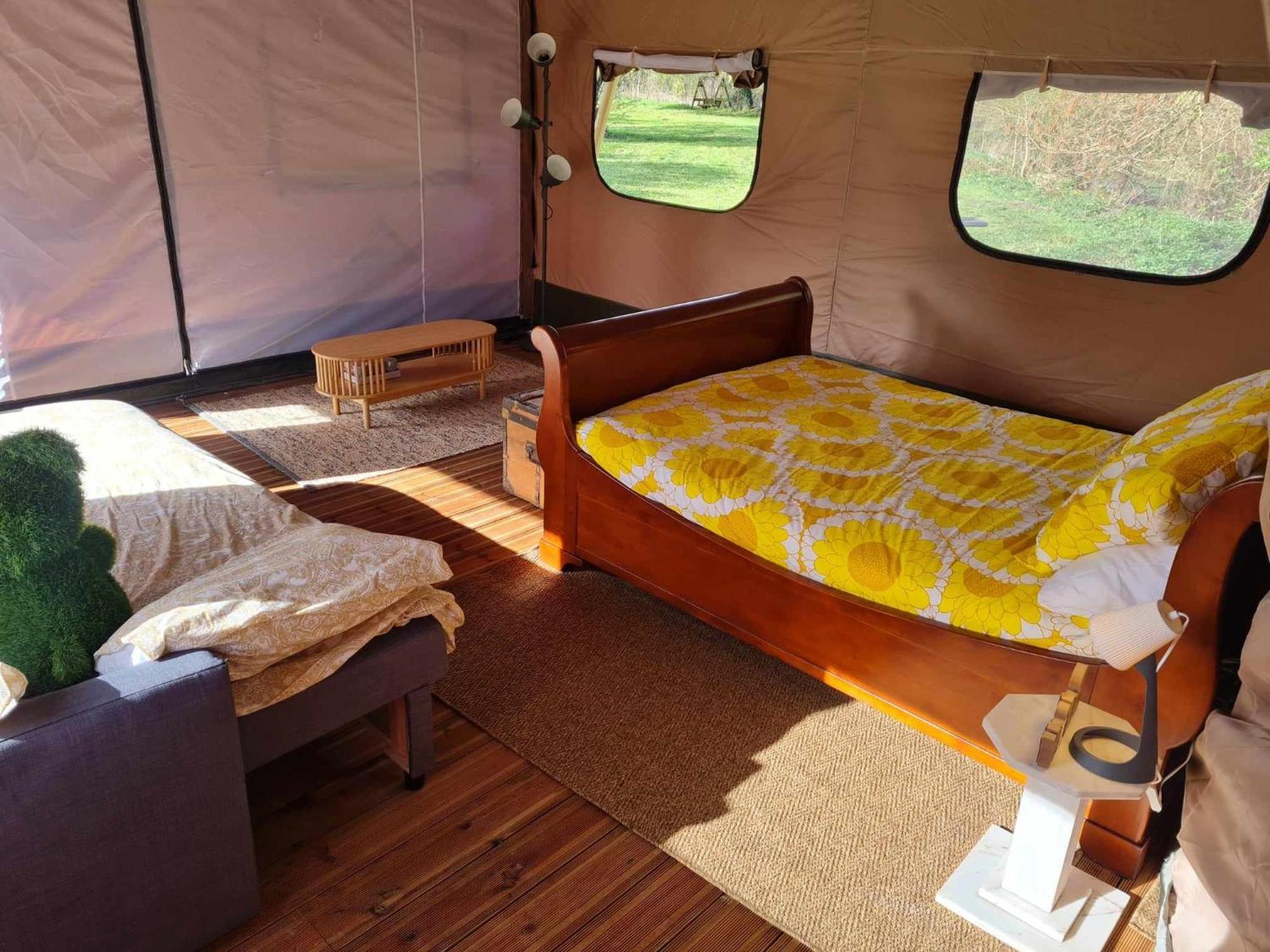 Camping De La Touche Ligueil Esterno foto