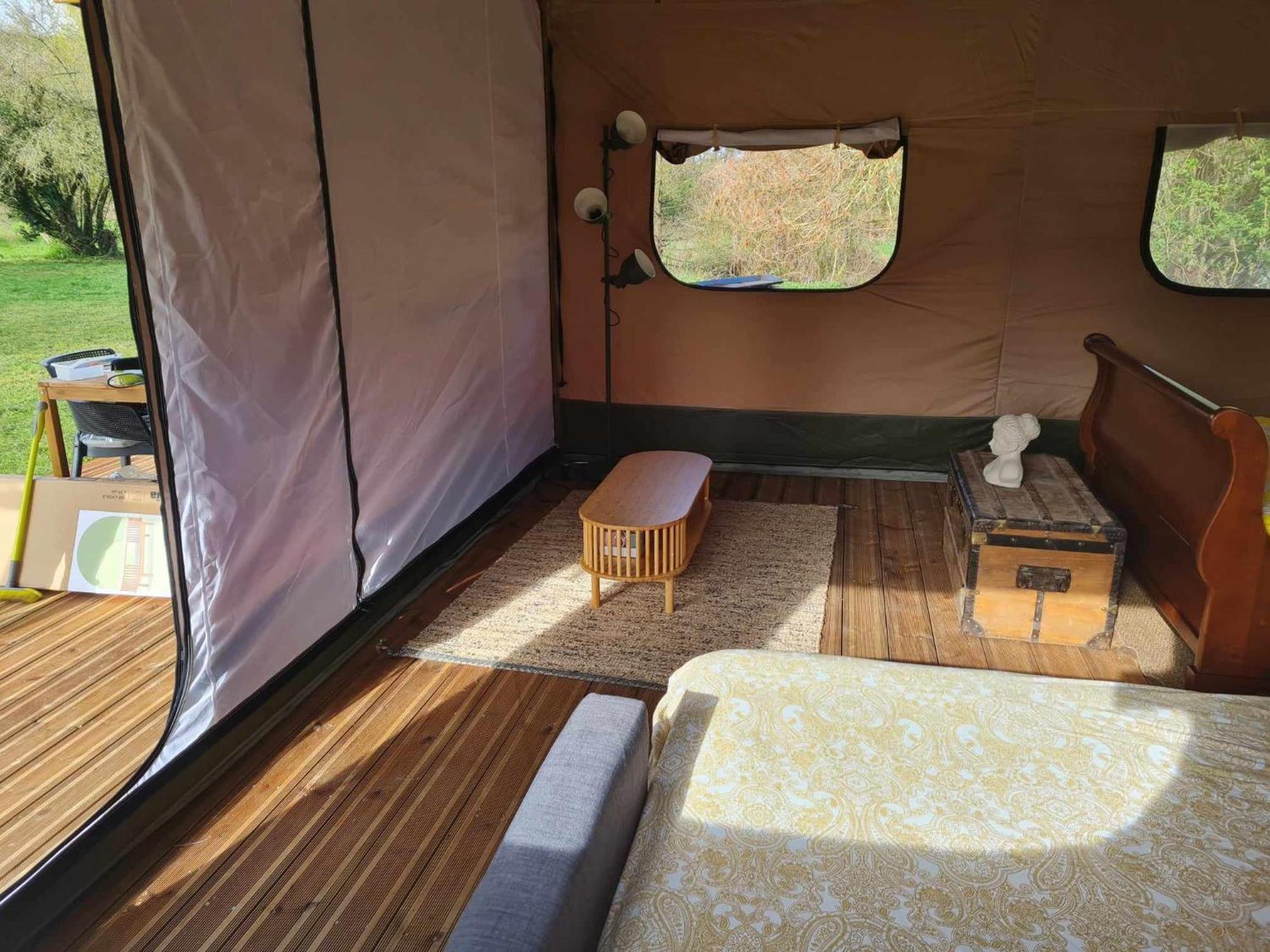 Camping De La Touche Ligueil Esterno foto